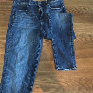 Women’s American eagle jeans